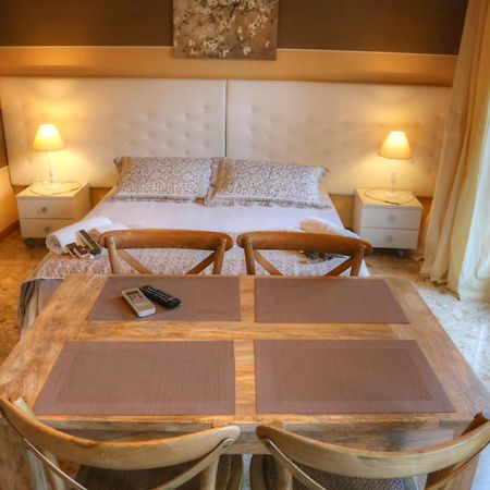 La Casetta Di Lina Rooms And Apartments Werona Zewnętrze zdjęcie