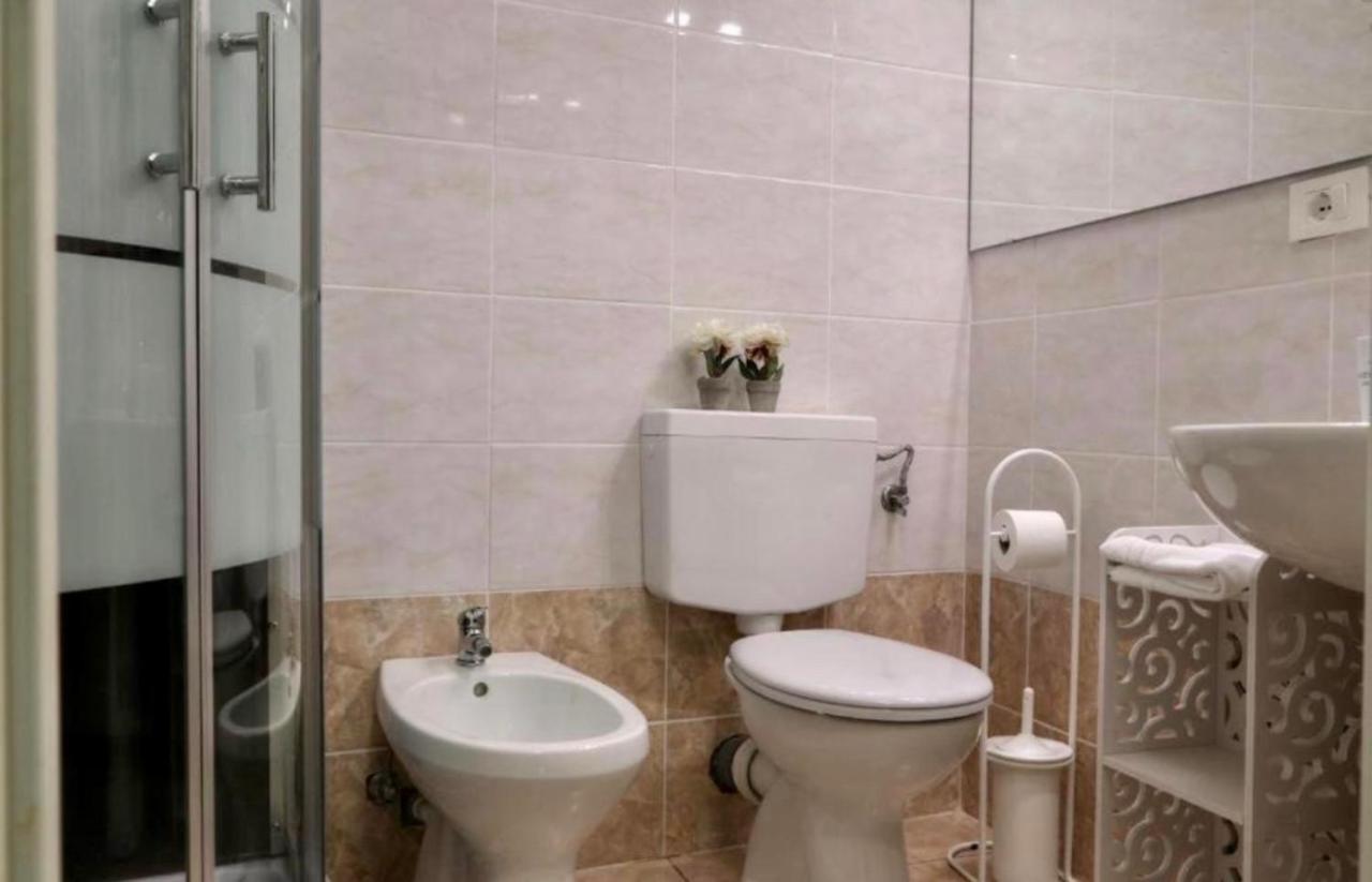 La Casetta Di Lina Rooms And Apartments Werona Zewnętrze zdjęcie