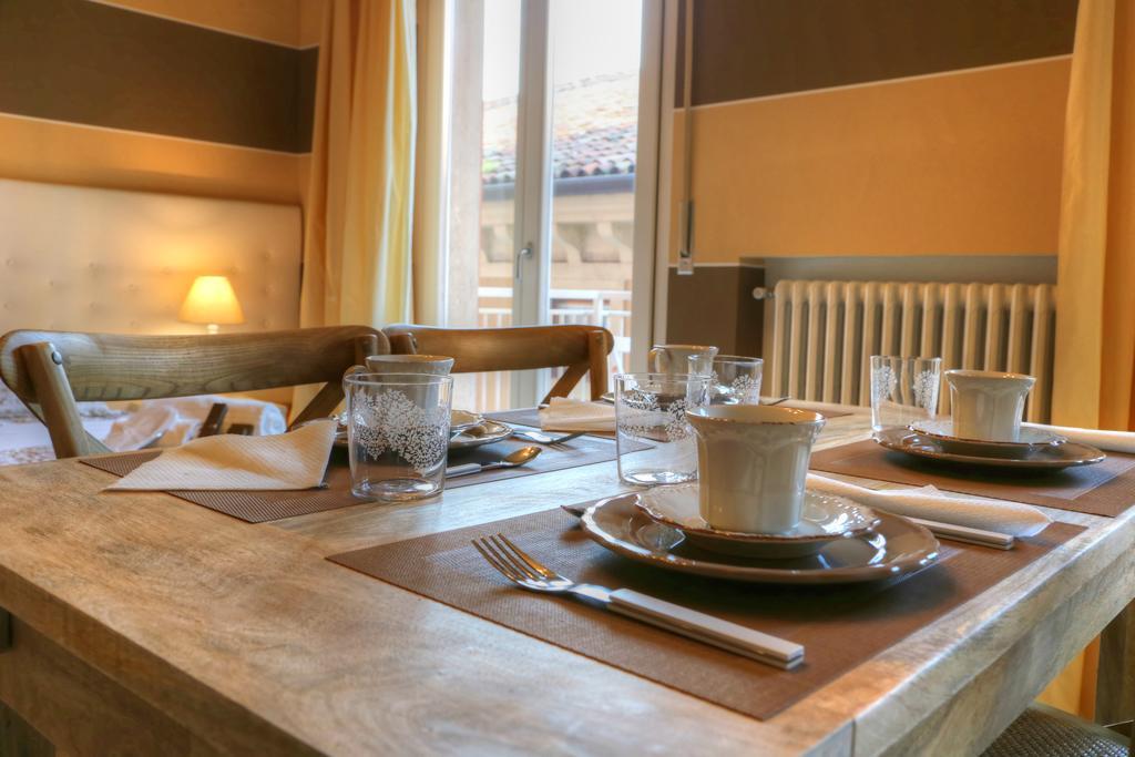La Casetta Di Lina Rooms And Apartments Werona Zewnętrze zdjęcie