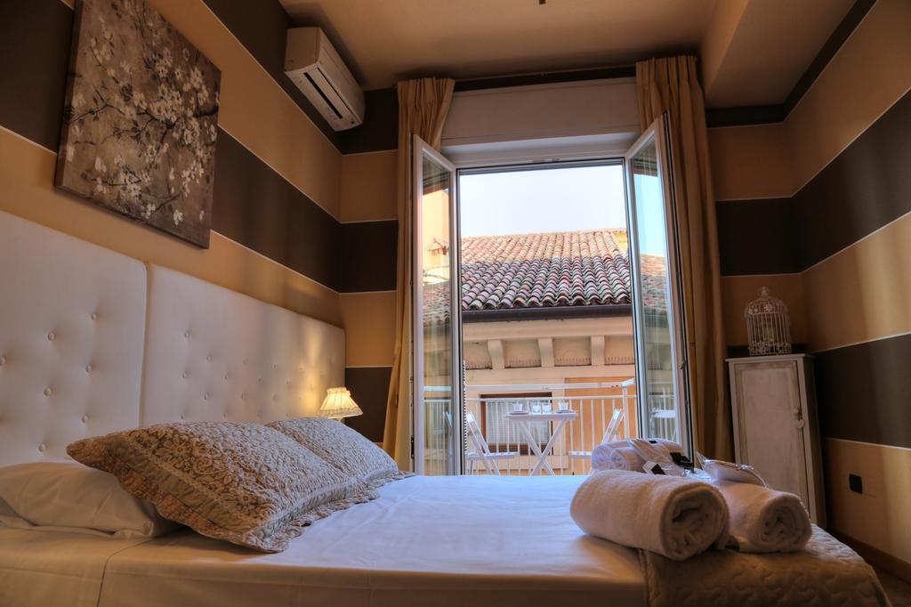 La Casetta Di Lina Rooms And Apartments Werona Zewnętrze zdjęcie