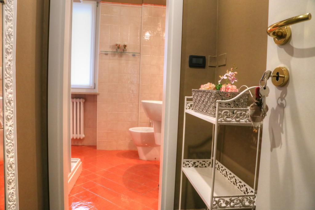 La Casetta Di Lina Rooms And Apartments Werona Zewnętrze zdjęcie