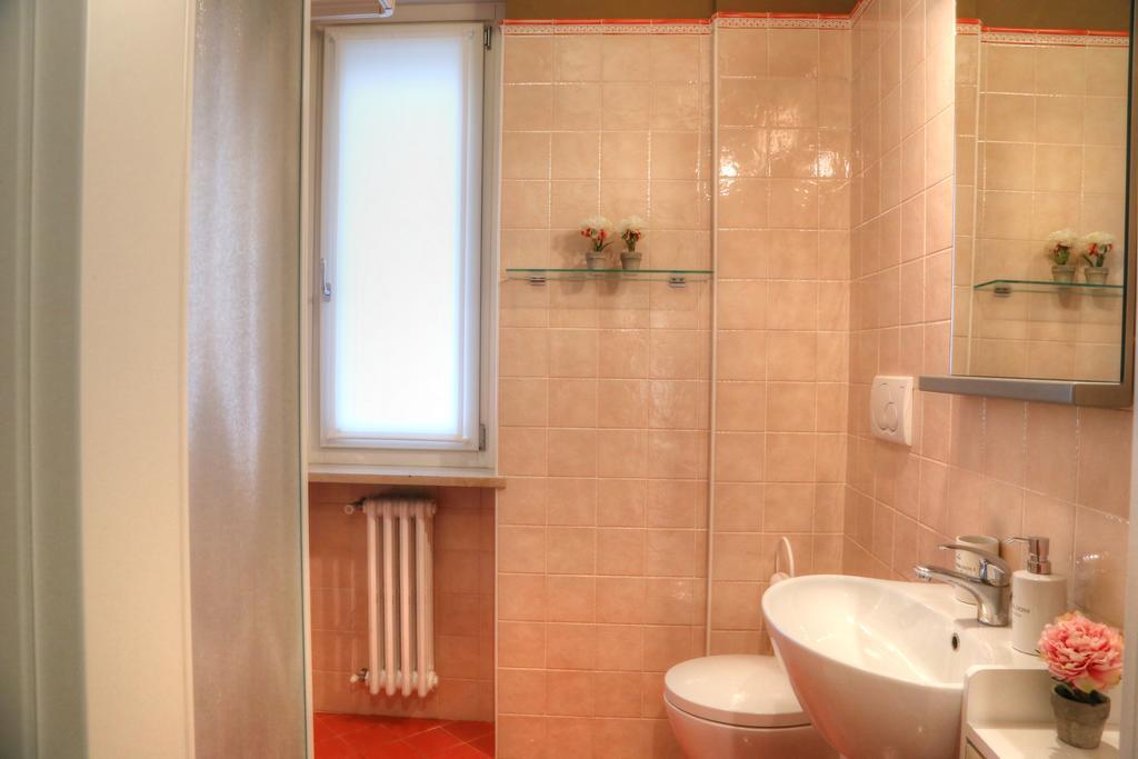La Casetta Di Lina Rooms And Apartments Werona Zewnętrze zdjęcie