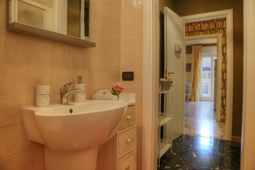 La Casetta Di Lina Rooms And Apartments Werona Zewnętrze zdjęcie